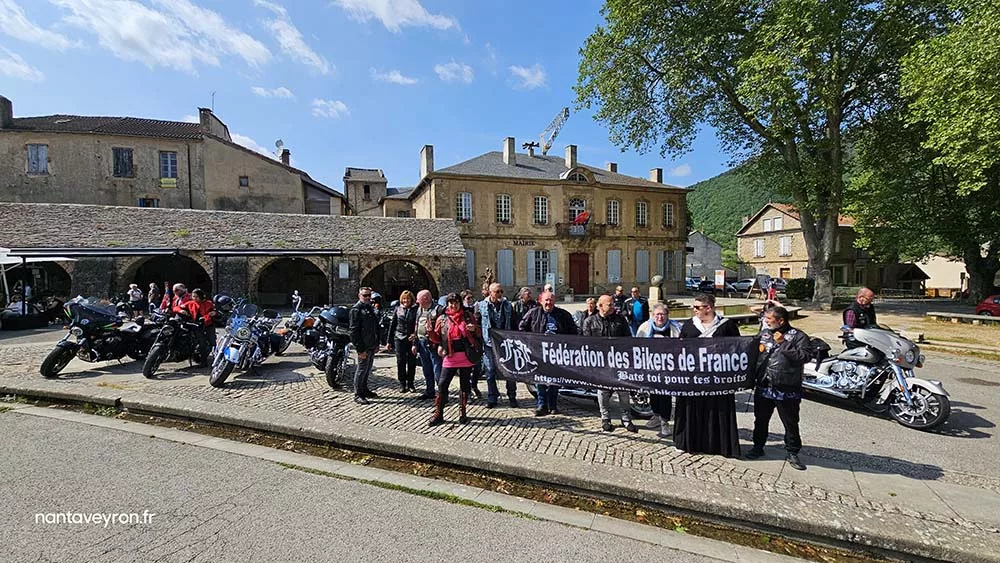 Fédération des bikers de France à Nant venu du village de Lasalle dans le Gard Fédération des motards de France à Nant venu du village de Lasalle dans le Gard