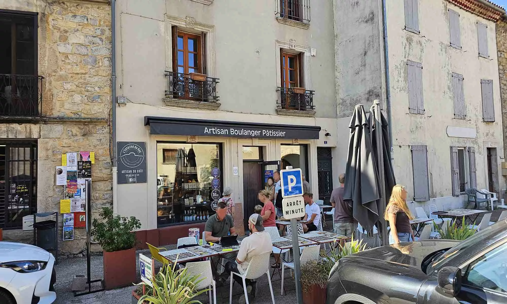 Boulangerie à Nant depuis avril 2021 on l'appelle l'Enfariné du Roc