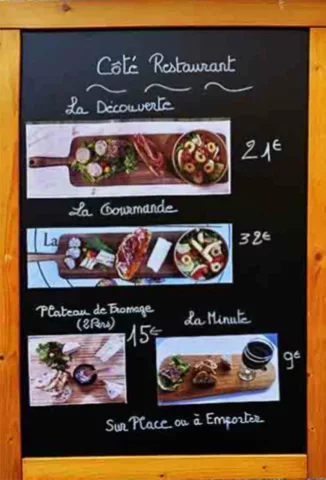 Côté restaurant vous pouvez choisir la découverte ou la gourmande ou une planche de fromage à la truffe