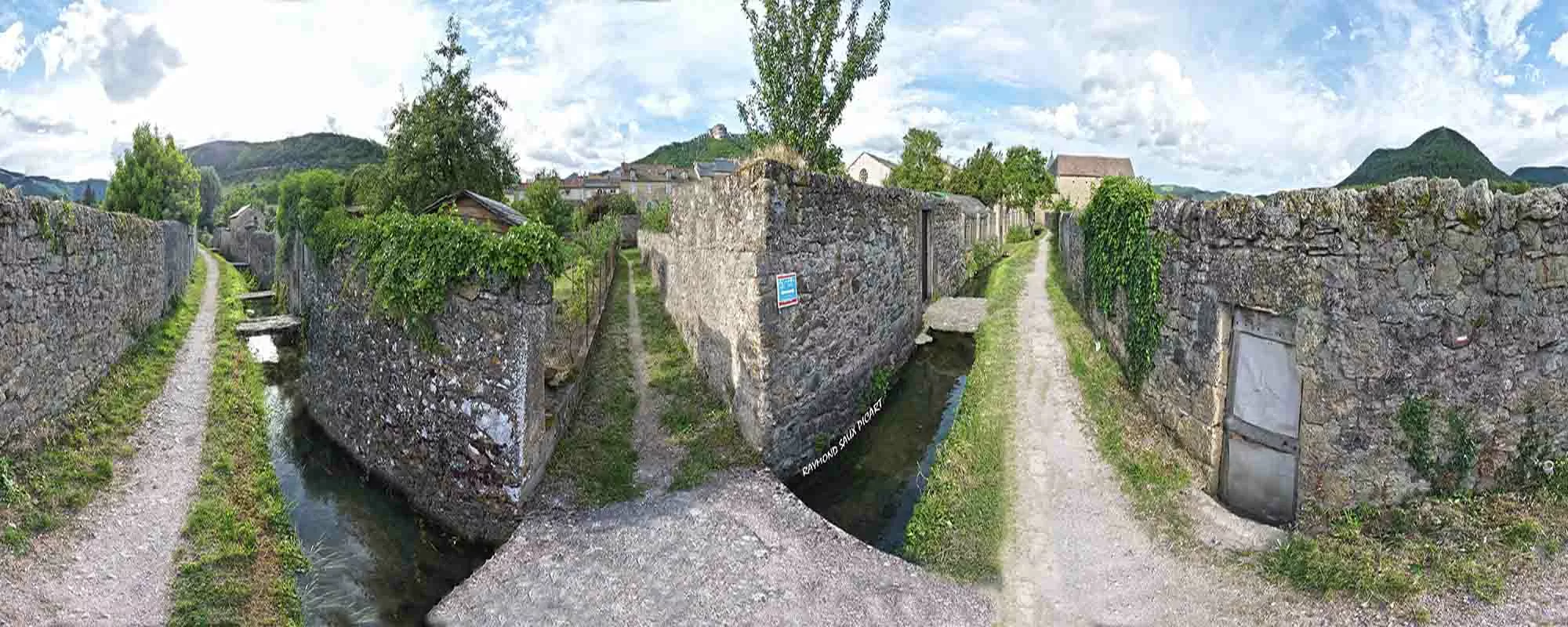 Chemin de l'eau - La Vernèdes hautes une bonne promenade rafraîchissante.