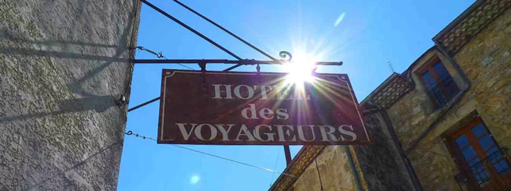 Hôtel restaurant les voyageurs à Nant à côté du Larzac